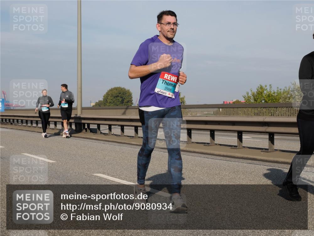 03.10.2025 - Köhlbrandbrückenlauf Fabian Wolf http://msf.ph/oto/9080934 03.10.2025 10:17:43 Position 3 2988 meine-sportfotos.de