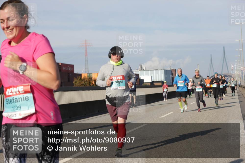 03.10.2025 - Köhlbrandbrückenlauf Jannik Wohlers http://msf.ph/oto/9080937 03.10.2025 10:02:10 Position 3 3239, 1692 meine-sportfotos.de