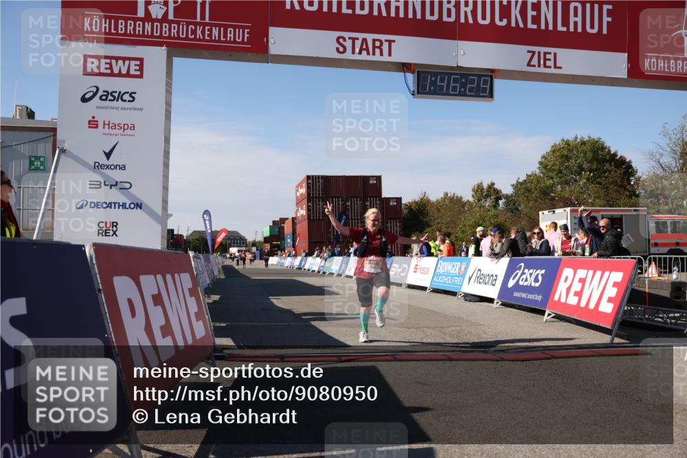 03.10.2025 - Köhlbrandbrückenlauf Lena Gebhardt http://msf.ph/oto/9080950 03.10.2025 13:46:29 Ziel 5900 meine-sportfotos.de