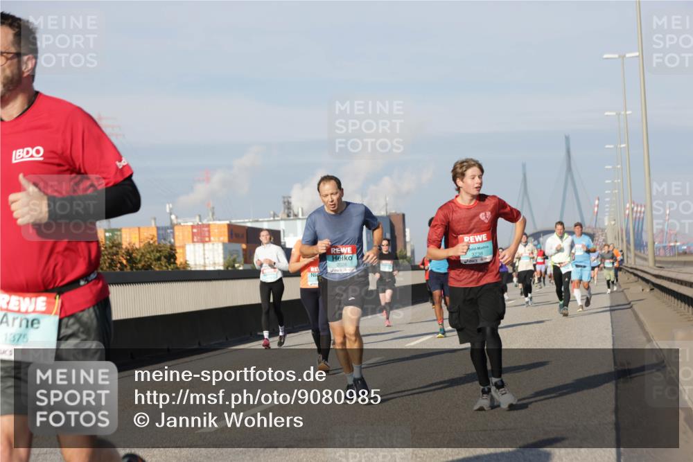 03.10.2025 - Köhlbrandbrückenlauf Jannik Wohlers http://msf.ph/oto/9080985 03.10.2025 09:54:25 Position 3 1375, 6, 2026, 3738 meine-sportfotos.de