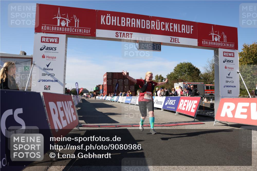 03.10.2025 - Köhlbrandbrückenlauf Lena Gebhardt http://msf.ph/oto/9080986 03.10.2025 13:46:30 Ziel 5900 meine-sportfotos.de