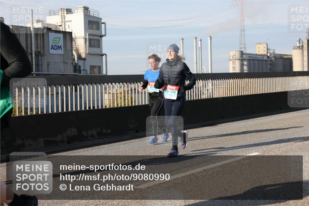 03.10.2025 - Köhlbrandbrückenlauf Lena Gebhardt http://msf.ph/oto/9080990 03.10.2025 10:04:03 Position 2 308, 4, 3110 meine-sportfotos.de