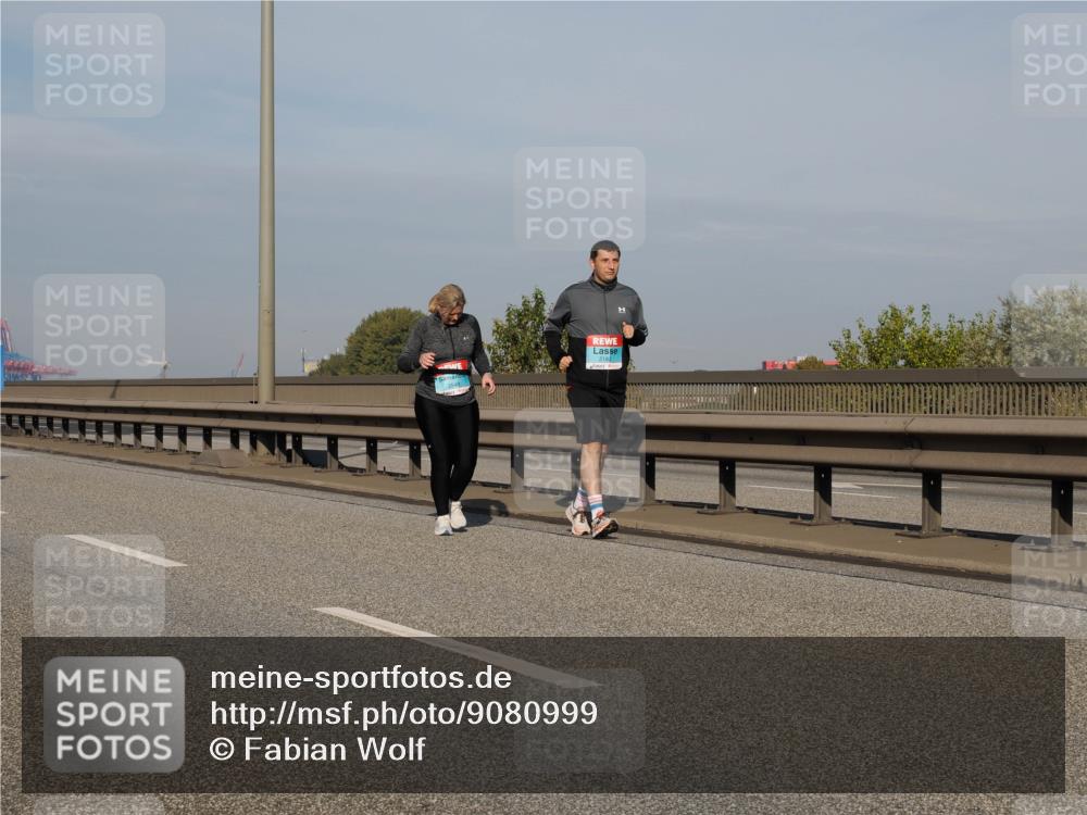 03.10.2025 - Köhlbrandbrückenlauf Fabian Wolf http://msf.ph/oto/9080999 03.10.2025 10:17:47 Position 3 2182 meine-sportfotos.de