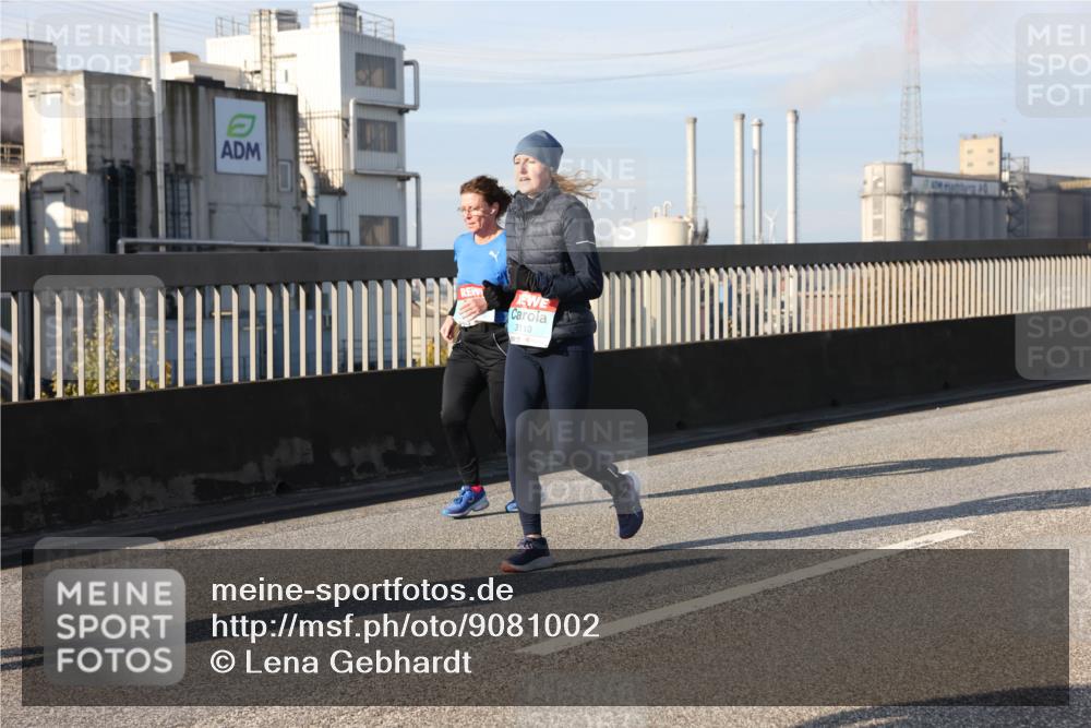 03.10.2025 - Köhlbrandbrückenlauf Lena Gebhardt http://msf.ph/oto/9081002 03.10.2025 10:04:04 Position 2 3110 meine-sportfotos.de