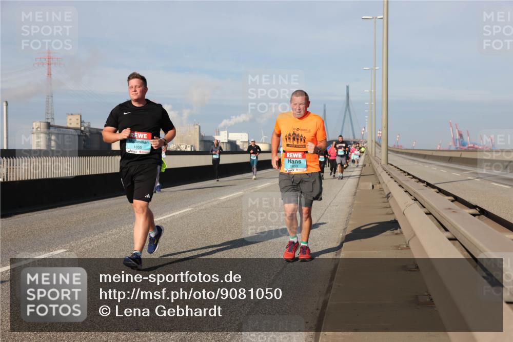 03.10.2025 - Köhlbrandbrückenlauf Lena Gebhardt http://msf.ph/oto/9081050 03.10.2025 10:04:06 Position 2 1855, 12, 1853 meine-sportfotos.de