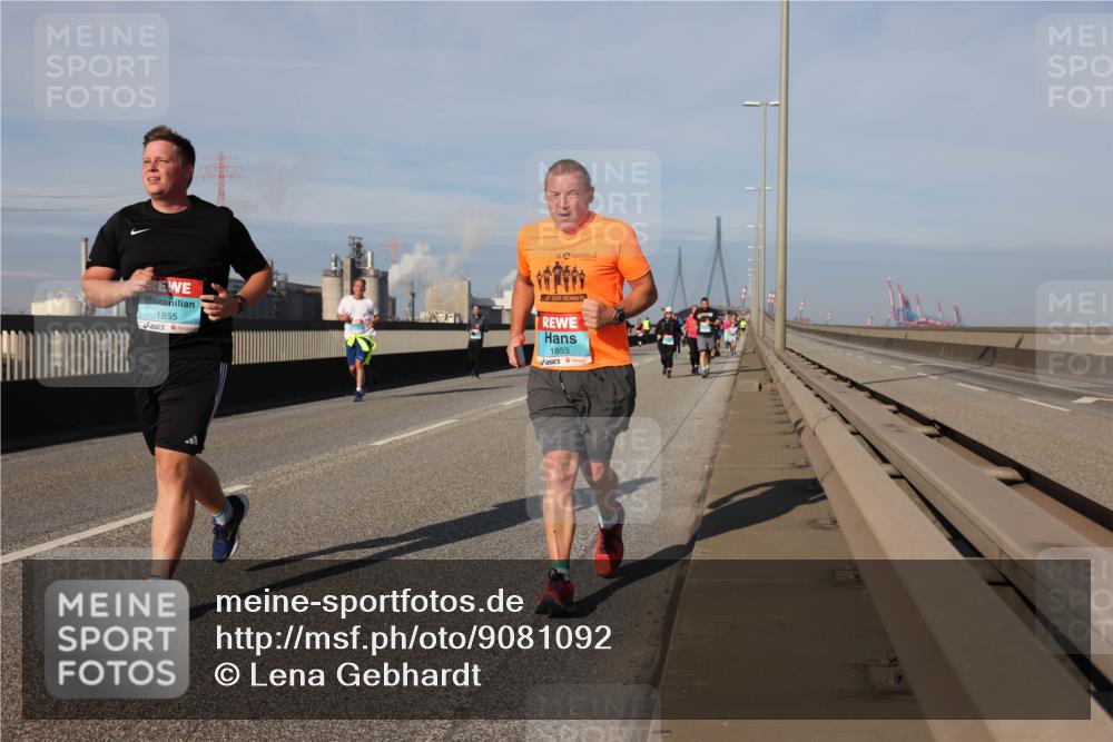 03.10.2025 - Köhlbrandbrückenlauf Lena Gebhardt http://msf.ph/oto/9081092 03.10.2025 10:04:06 Position 2 1855, 1853 meine-sportfotos.de
