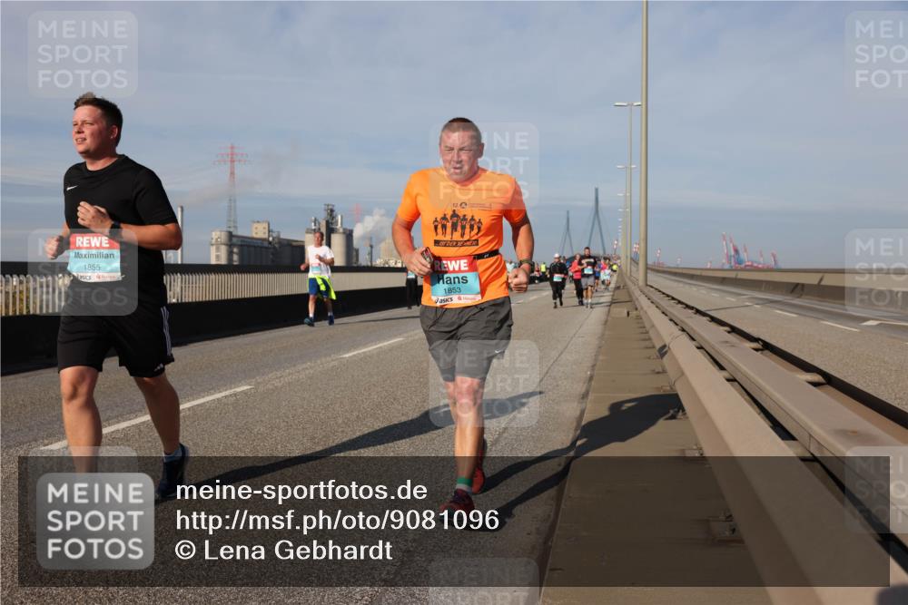 03.10.2025 - Köhlbrandbrückenlauf Lena Gebhardt http://msf.ph/oto/9081096 03.10.2025 10:04:07 Position 2 1855, 12, 1853 meine-sportfotos.de