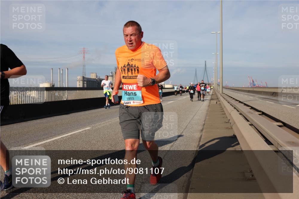 03.10.2025 - Köhlbrandbrückenlauf Lena Gebhardt http://msf.ph/oto/9081107 03.10.2025 10:04:07 Position 2 12, 9, 1853 meine-sportfotos.de