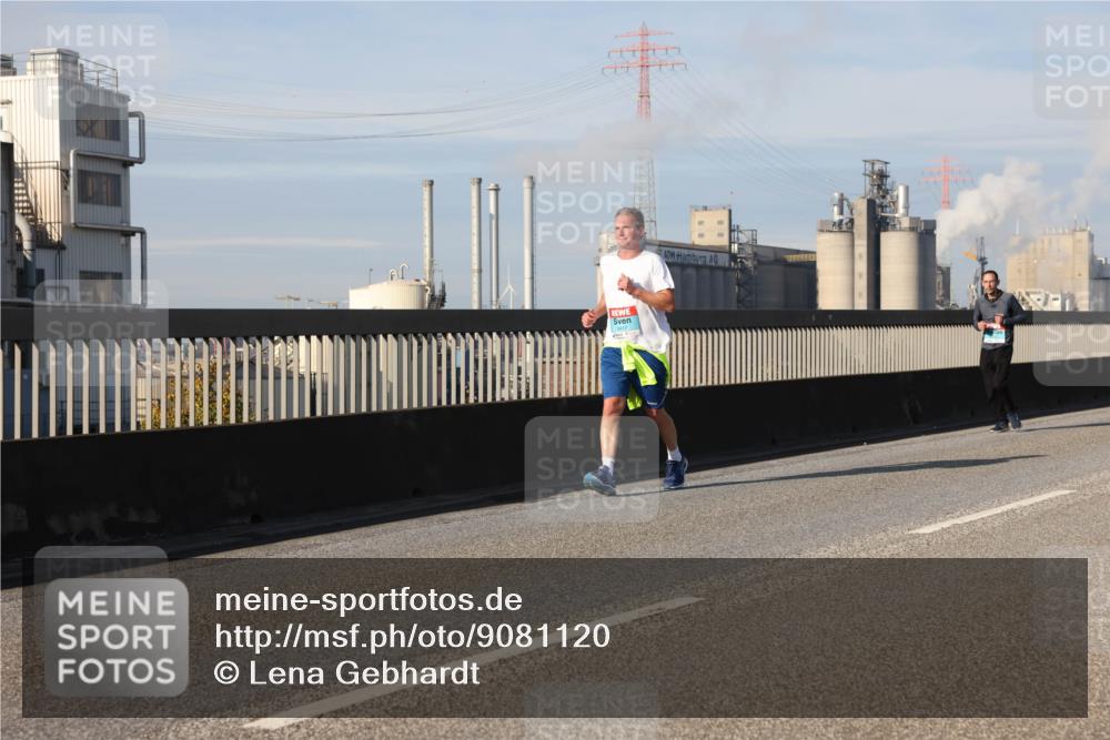 03.10.2025 - Köhlbrandbrückenlauf Lena Gebhardt http://msf.ph/oto/9081120 03.10.2025 10:04:08 Position 2  meine-sportfotos.de