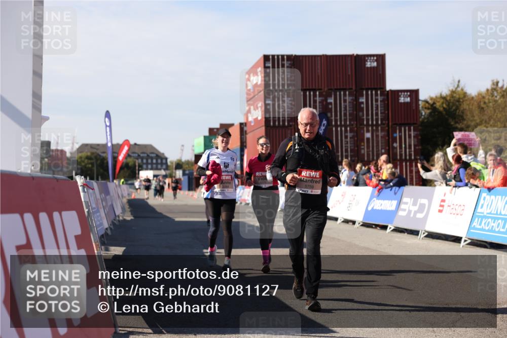 03.10.2025 - Köhlbrandbrückenlauf Lena Gebhardt http://msf.ph/oto/9081127 03.10.2025 13:46:48 Ziel 5275, 5372, 5388, 5759 meine-sportfotos.de