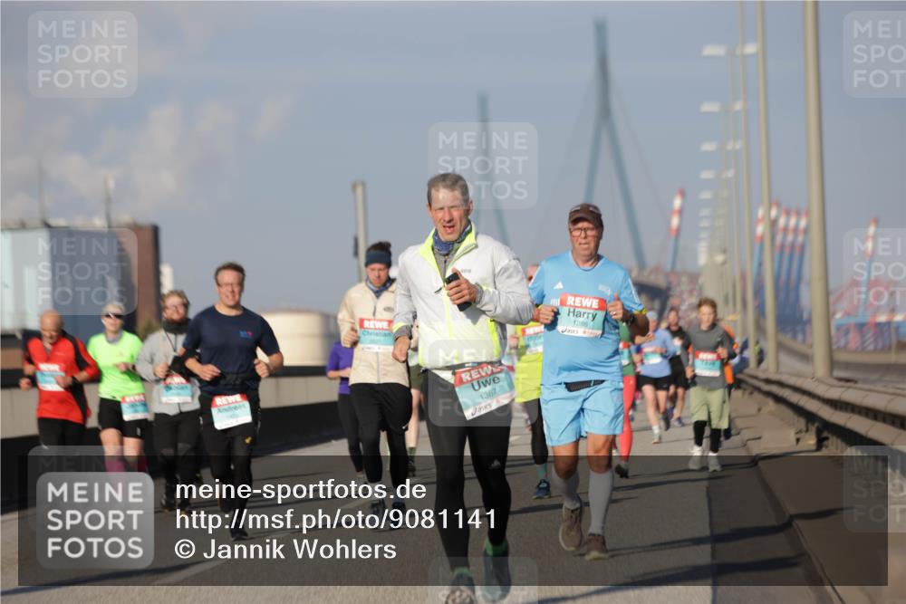 03.10.2025 - Köhlbrandbrückenlauf Jannik Wohlers http://msf.ph/oto/9081141 03.10.2025 09:54:29 Position 3 1367, 1286 meine-sportfotos.de