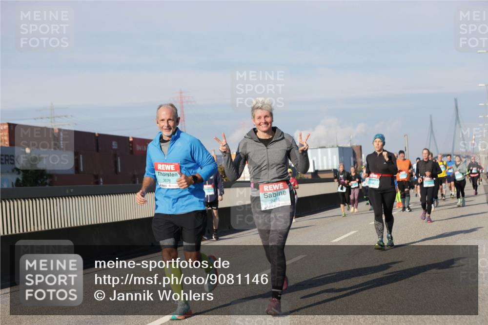 03.10.2025 - Köhlbrandbrückenlauf Jannik Wohlers http://msf.ph/oto/9081146 03.10.2025 10:02:14 Position 3 3676, 2421 meine-sportfotos.de