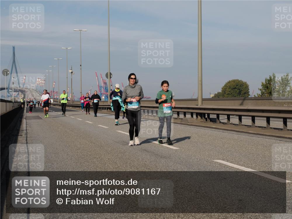 03.10.2025 - Köhlbrandbrückenlauf Fabian Wolf http://msf.ph/oto/9081167 03.10.2025 10:17:52 Position 3  meine-sportfotos.de