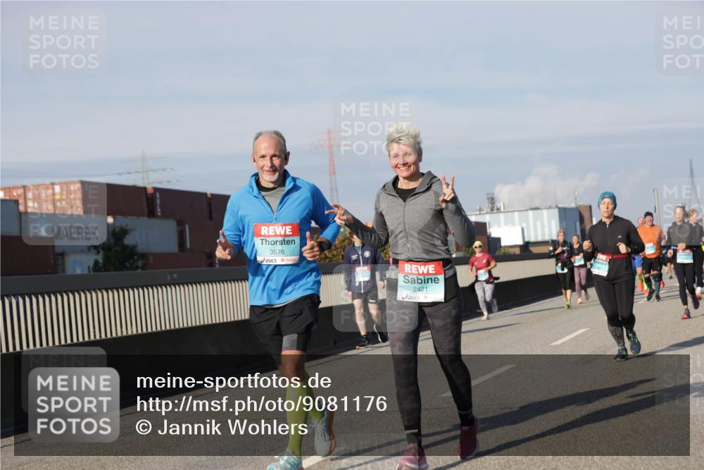 03.10.2025 - Köhlbrandbrückenlauf Jannik Wohlers http://msf.ph/oto/9081176 03.10.2025 10:02:15 Position 3 3676, 2421 meine-sportfotos.de