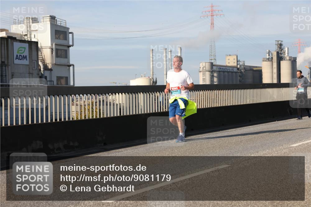 03.10.2025 - Köhlbrandbrückenlauf Lena Gebhardt http://msf.ph/oto/9081179 03.10.2025 10:04:09 Position 2  meine-sportfotos.de