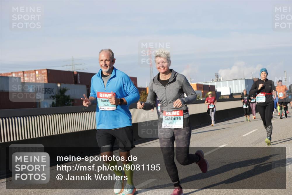03.10.2025 - Köhlbrandbrückenlauf Jannik Wohlers http://msf.ph/oto/9081195 03.10.2025 10:02:15 Position 3 3676, 2421 meine-sportfotos.de