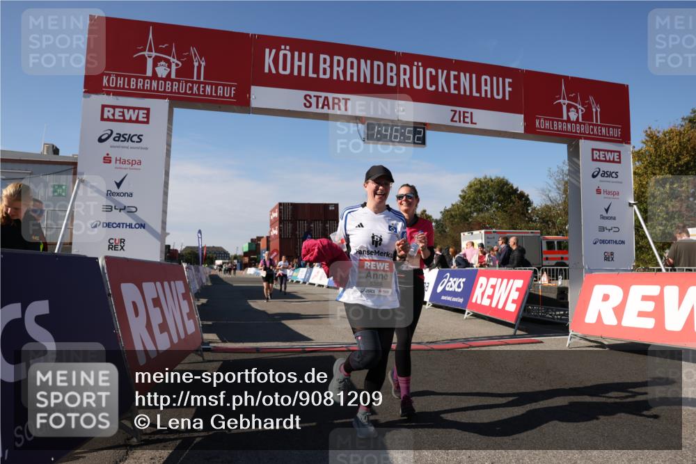 03.10.2025 - Köhlbrandbrückenlauf Lena Gebhardt http://msf.ph/oto/9081209 03.10.2025 13:46:52 Ziel 5275, 5295, 5372, 5388, 5759 meine-sportfotos.de