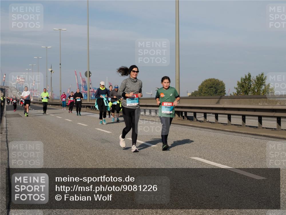 03.10.2025 - Köhlbrandbrückenlauf Fabian Wolf http://msf.ph/oto/9081226 03.10.2025 10:17:53 Position 3 2899, 2898 meine-sportfotos.de