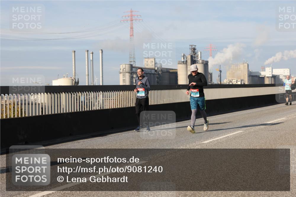 03.10.2025 - Köhlbrandbrückenlauf Lena Gebhardt http://msf.ph/oto/9081240 03.10.2025 10:04:11 Position 2  meine-sportfotos.de