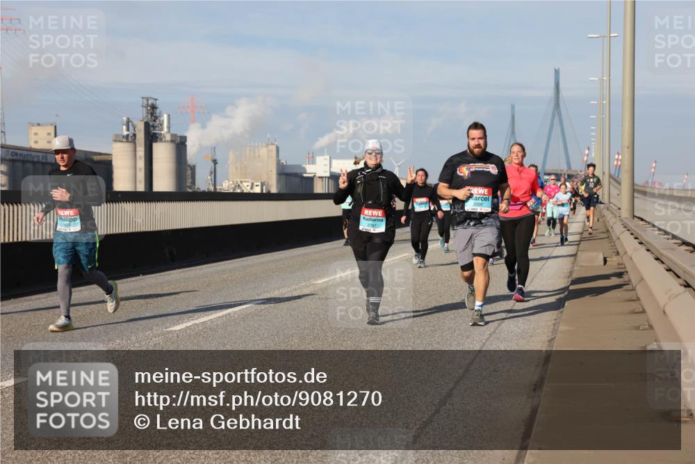 03.10.2025 - Köhlbrandbrückenlauf Lena Gebhardt http://msf.ph/oto/9081270 03.10.2025 10:04:12 Position 2 1875, 2787 meine-sportfotos.de