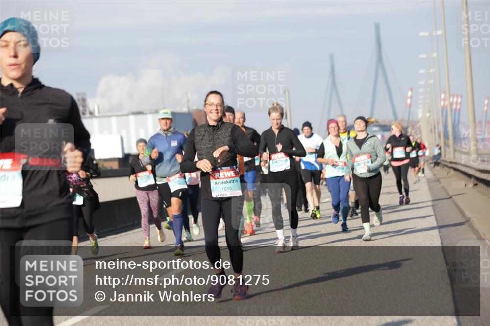 03.10.2025 - Köhlbrandbrückenlauf Jannik Wohlers http://msf.ph/oto/9081275 03.10.2025 10:02:17 Position 3 1615 meine-sportfotos.de