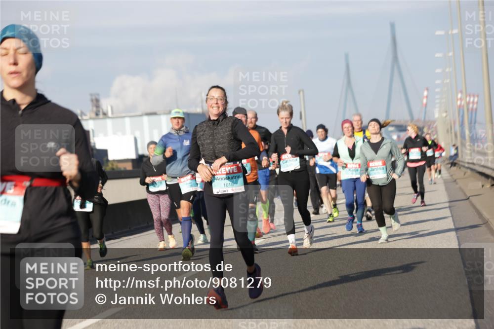 03.10.2025 - Köhlbrandbrückenlauf Jannik Wohlers http://msf.ph/oto/9081279 03.10.2025 10:02:17 Position 3 1615 meine-sportfotos.de