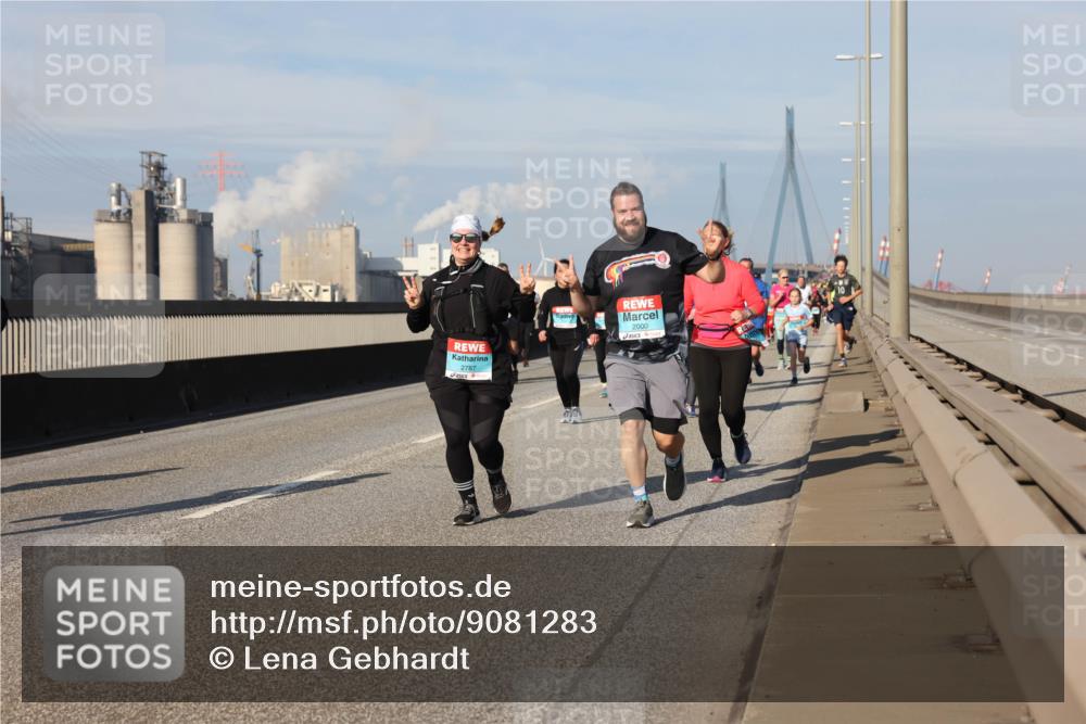 03.10.2025 - Köhlbrandbrückenlauf Lena Gebhardt http://msf.ph/oto/9081283 03.10.2025 10:04:13 Position 2 2787, 2000 meine-sportfotos.de