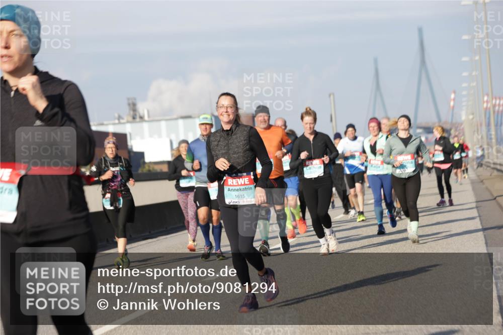 03.10.2025 - Köhlbrandbrückenlauf Jannik Wohlers http://msf.ph/oto/9081294 03.10.2025 10:02:18 Position 3 1615 meine-sportfotos.de