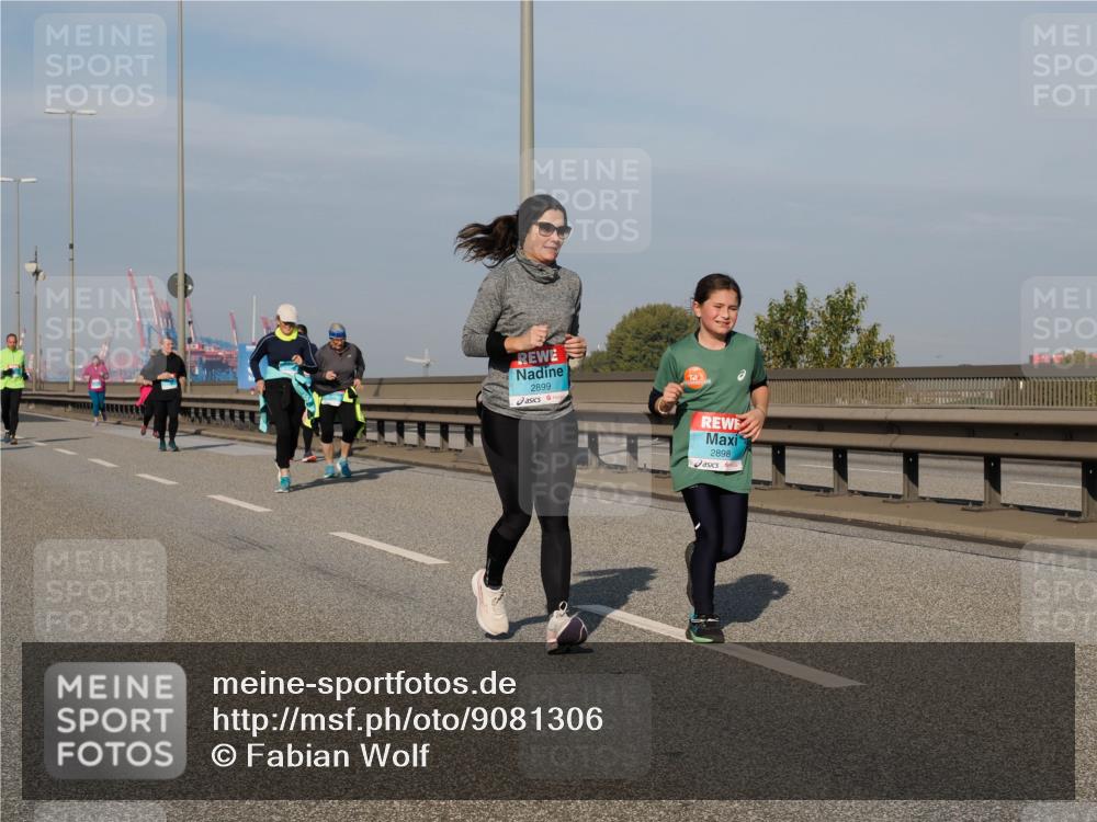 03.10.2025 - Köhlbrandbrückenlauf Fabian Wolf http://msf.ph/oto/9081306 03.10.2025 10:17:54 Position 3 2899, 2898 meine-sportfotos.de