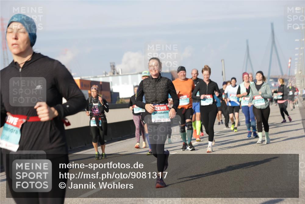 03.10.2025 - Köhlbrandbrückenlauf Jannik Wohlers http://msf.ph/oto/9081317 03.10.2025 10:02:18 Position 3 1615 meine-sportfotos.de