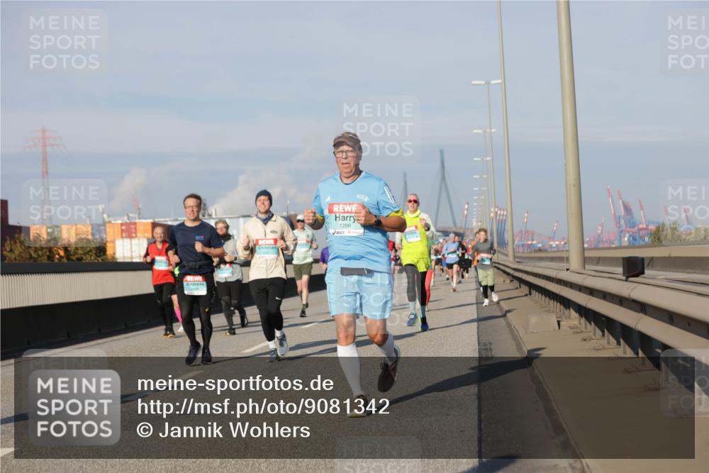 03.10.2025 - Köhlbrandbrückenlauf Jannik Wohlers http://msf.ph/oto/9081342 03.10.2025 09:54:34 Position 3 1286 meine-sportfotos.de