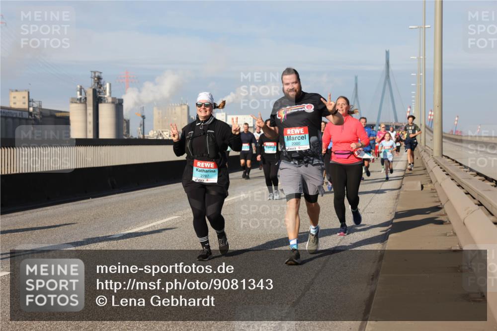 03.10.2025 - Köhlbrandbrückenlauf Lena Gebhardt http://msf.ph/oto/9081343 03.10.2025 10:04:13 Position 2 2787, 2000 meine-sportfotos.de