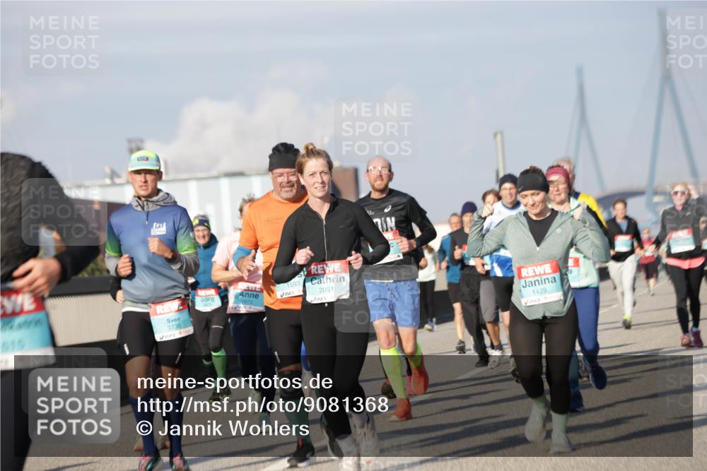 03.10.2025 - Köhlbrandbrückenlauf Jannik Wohlers http://msf.ph/oto/9081368 03.10.2025 10:02:19 Position 3 619, 3736, 1672, 1593, 2051, 1479 meine-sportfotos.de