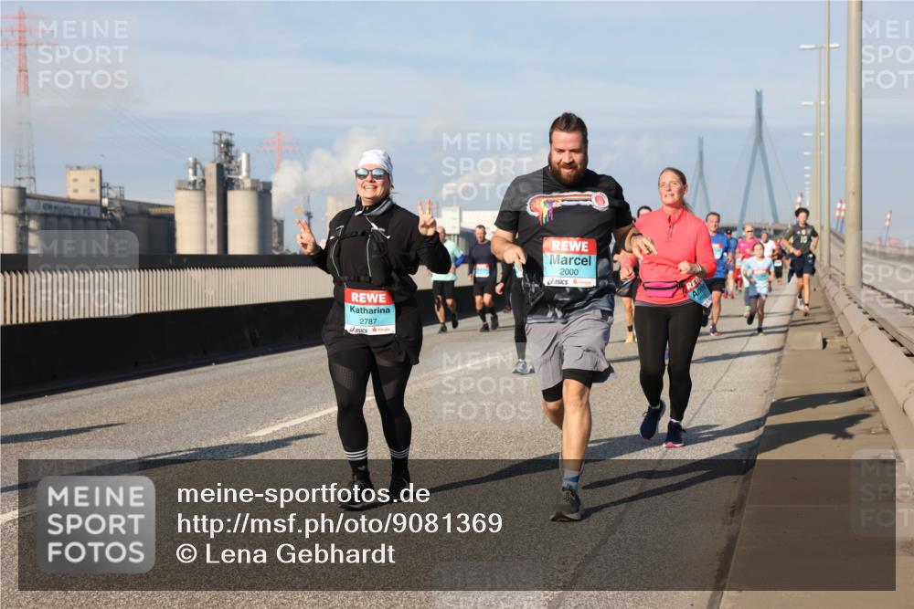 03.10.2025 - Köhlbrandbrückenlauf Lena Gebhardt http://msf.ph/oto/9081369 03.10.2025 10:04:14 Position 2 2787, 2000 meine-sportfotos.de