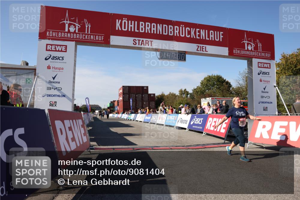 03.10.2025 - Köhlbrandbrückenlauf Lena Gebhardt http://msf.ph/oto/9081404 03.10.2025 13:47:01 Ziel 5295, 5372, 6558 meine-sportfotos.de