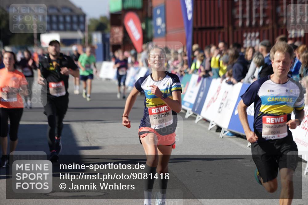 03.10.2025 - Köhlbrandbrückenlauf Jannik Wohlers http://msf.ph/oto/9081418 03.10.2025 13:18:04 Ziel 4333, 4366, 4620, 4661, 4682, 4950, 5129, 5209, 6153, 6326, 6435, 6633, 6634 meine-sportfotos.de