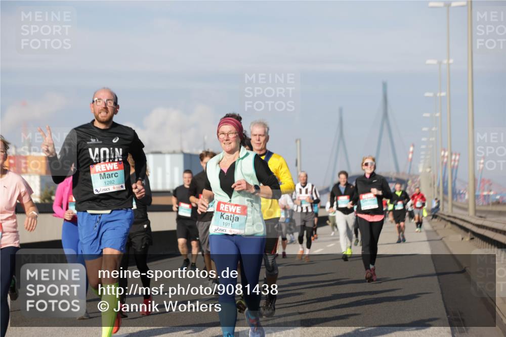 03.10.2025 - Köhlbrandbrückenlauf Jannik Wohlers http://msf.ph/oto/9081438 03.10.2025 10:02:23 Position 3 1282, 1911 meine-sportfotos.de
