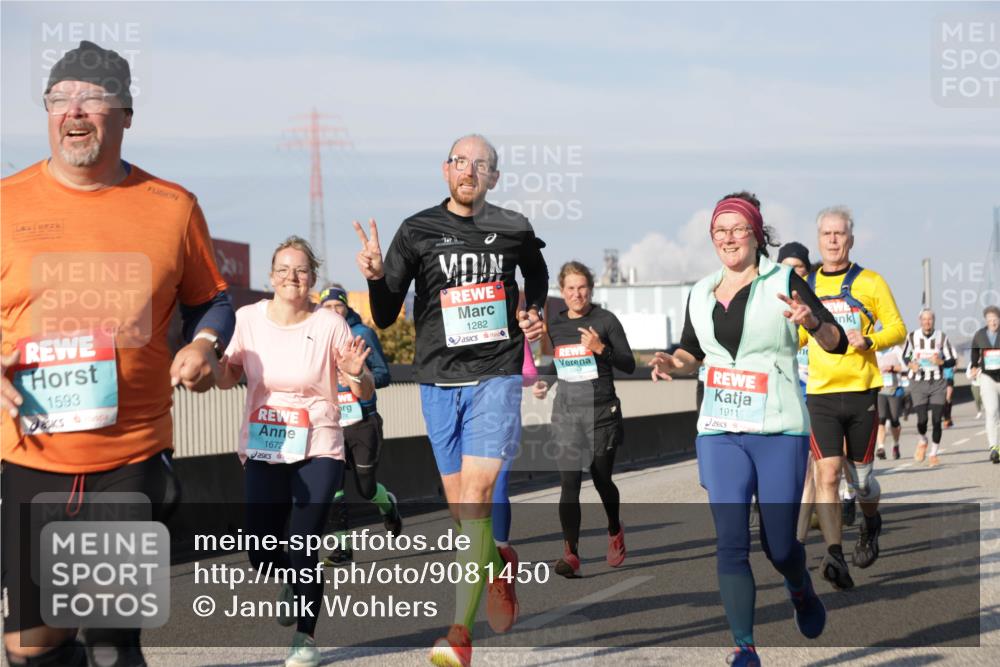 03.10.2025 - Köhlbrandbrückenlauf Jannik Wohlers http://msf.ph/oto/9081450 03.10.2025 10:02:23 Position 3 1593, 1672, 1282, 1911 meine-sportfotos.de