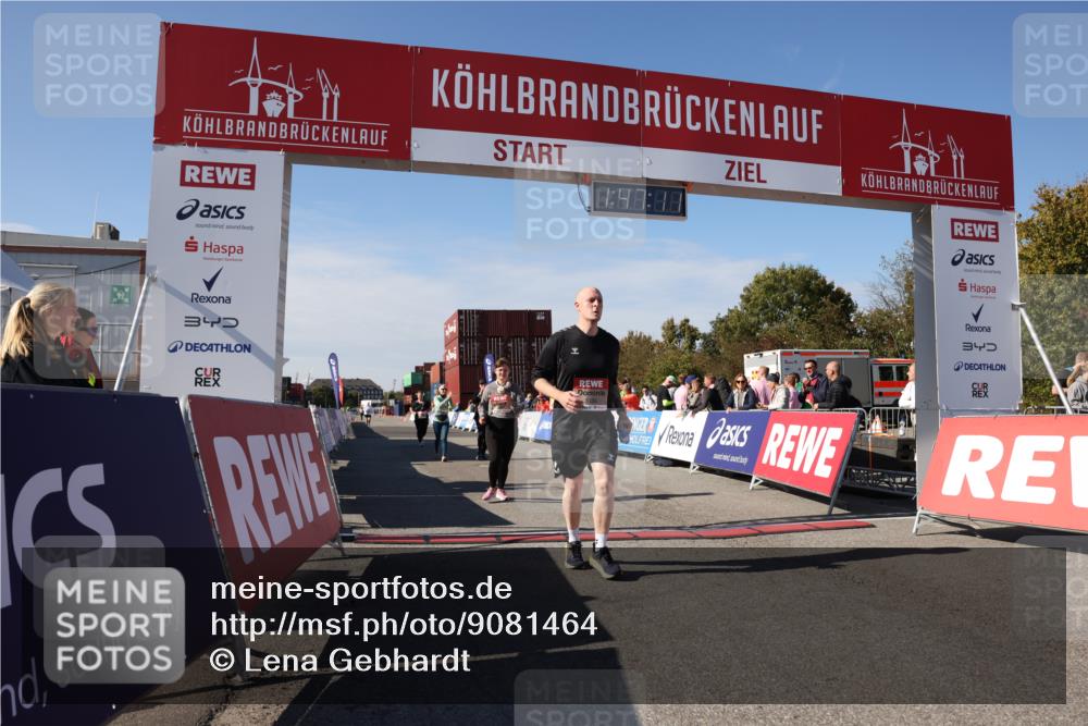 03.10.2025 - Köhlbrandbrückenlauf Lena Gebhardt http://msf.ph/oto/9081464 03.10.2025 13:47:12 Ziel 5136, 5293, 5635, 5636, 6073 meine-sportfotos.de