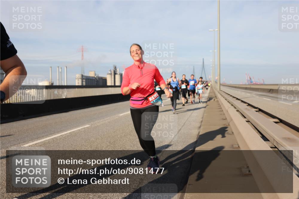 03.10.2025 - Köhlbrandbrückenlauf Lena Gebhardt http://msf.ph/oto/9081477 03.10.2025 10:04:16 Position 2  meine-sportfotos.de