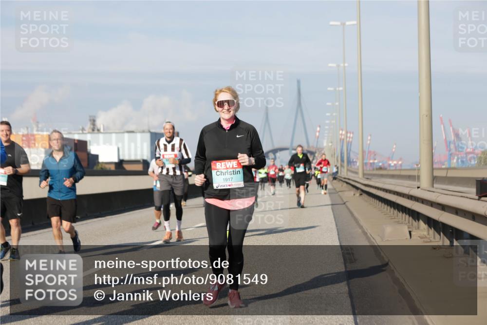 03.10.2025 - Köhlbrandbrückenlauf Jannik Wohlers http://msf.ph/oto/9081549 03.10.2025 10:02:27 Position 3 1917 meine-sportfotos.de