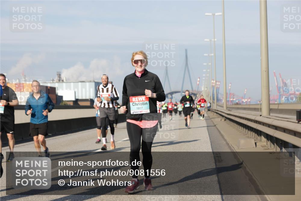 03.10.2025 - Köhlbrandbrückenlauf Jannik Wohlers http://msf.ph/oto/9081556 03.10.2025 10:02:27 Position 3 1917 meine-sportfotos.de