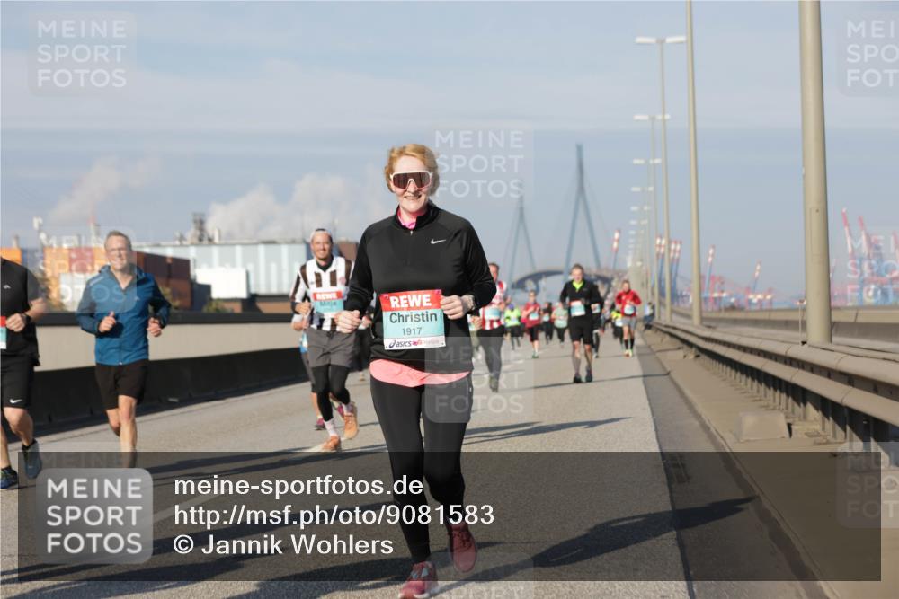 03.10.2025 - Köhlbrandbrückenlauf Jannik Wohlers http://msf.ph/oto/9081583 03.10.2025 10:02:28 Position 3 1917 meine-sportfotos.de