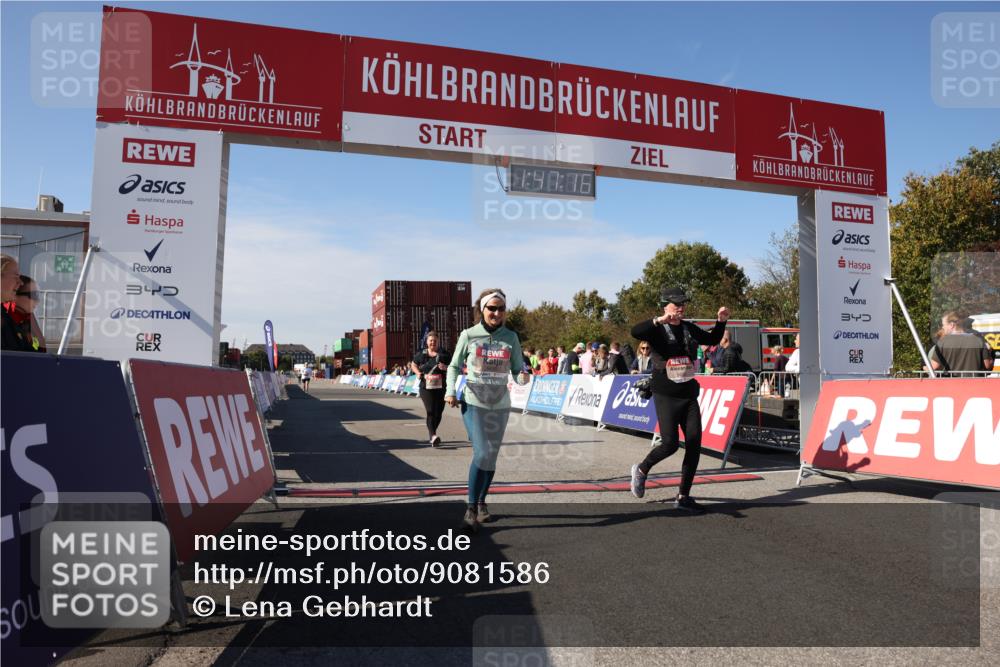 03.10.2025 - Köhlbrandbrückenlauf Lena Gebhardt http://msf.ph/oto/9081586 03.10.2025 13:47:17 Ziel 5136, 5293, 5635, 5636, 6073 meine-sportfotos.de