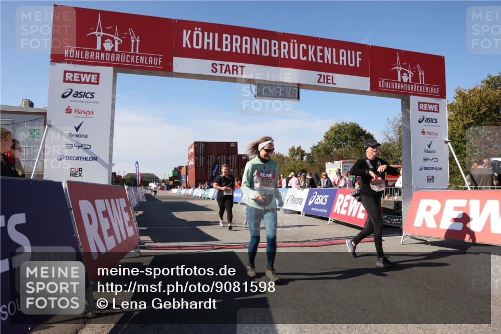 03.10.2025 - Köhlbrandbrückenlauf Lena Gebhardt http://msf.ph/oto/9081598 03.10.2025 13:47:17 Ziel 5136, 5293, 5635, 5636, 6073 meine-sportfotos.de