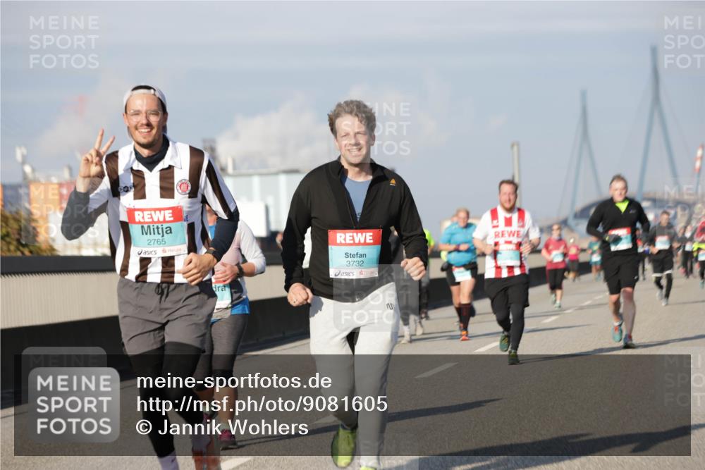 03.10.2025 - Köhlbrandbrückenlauf Jannik Wohlers http://msf.ph/oto/9081605 03.10.2025 10:02:30 Position 3 2765, 3732, 2 meine-sportfotos.de