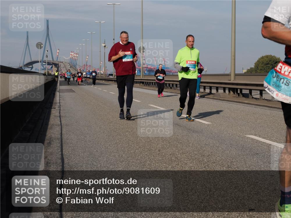 03.10.2025 - Köhlbrandbrückenlauf Fabian Wolf http://msf.ph/oto/9081609 03.10.2025 10:18:08 Position 3 3349, 2485 meine-sportfotos.de
