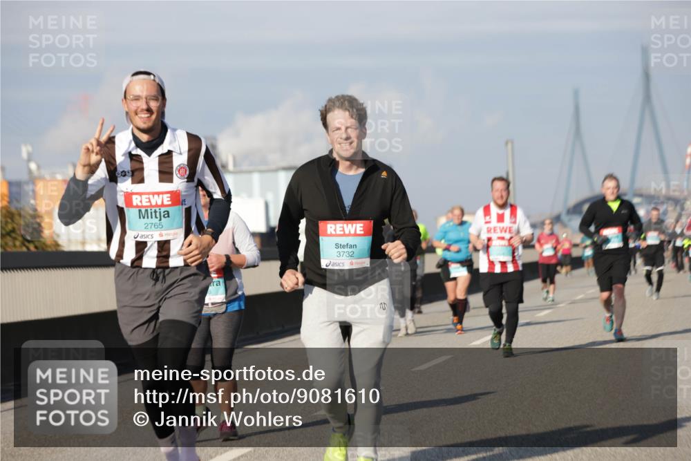 03.10.2025 - Köhlbrandbrückenlauf Jannik Wohlers http://msf.ph/oto/9081610 03.10.2025 10:02:30 Position 3 2765, 3732 meine-sportfotos.de