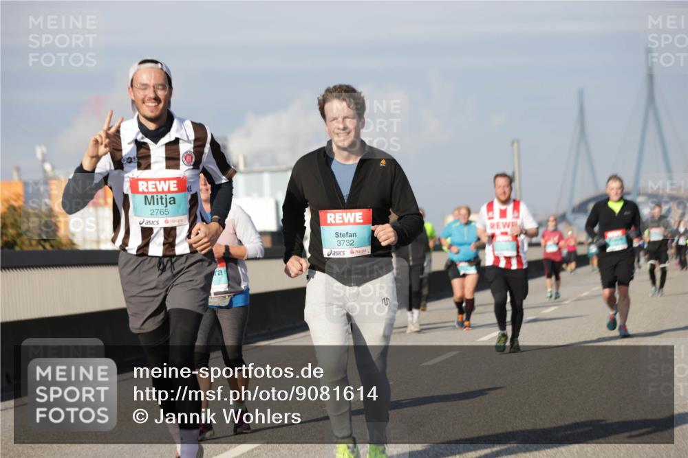 03.10.2025 - Köhlbrandbrückenlauf Jannik Wohlers http://msf.ph/oto/9081614 03.10.2025 10:02:30 Position 3 2765, 3732 meine-sportfotos.de