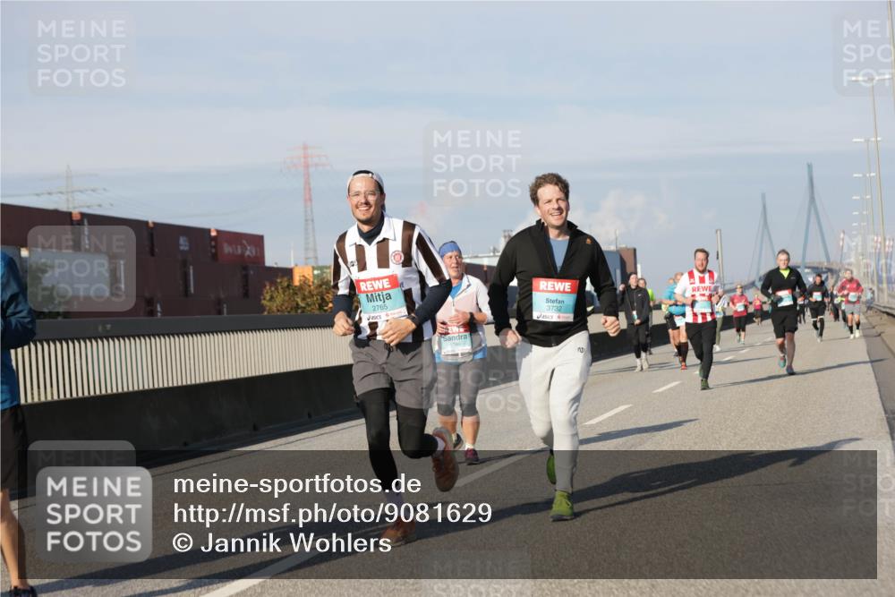 03.10.2025 - Köhlbrandbrückenlauf Jannik Wohlers http://msf.ph/oto/9081629 03.10.2025 10:02:31 Position 3 2765, 3732, 2 meine-sportfotos.de